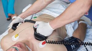 Life-threatening prognosis Tunisia - Intensive care and monitoring